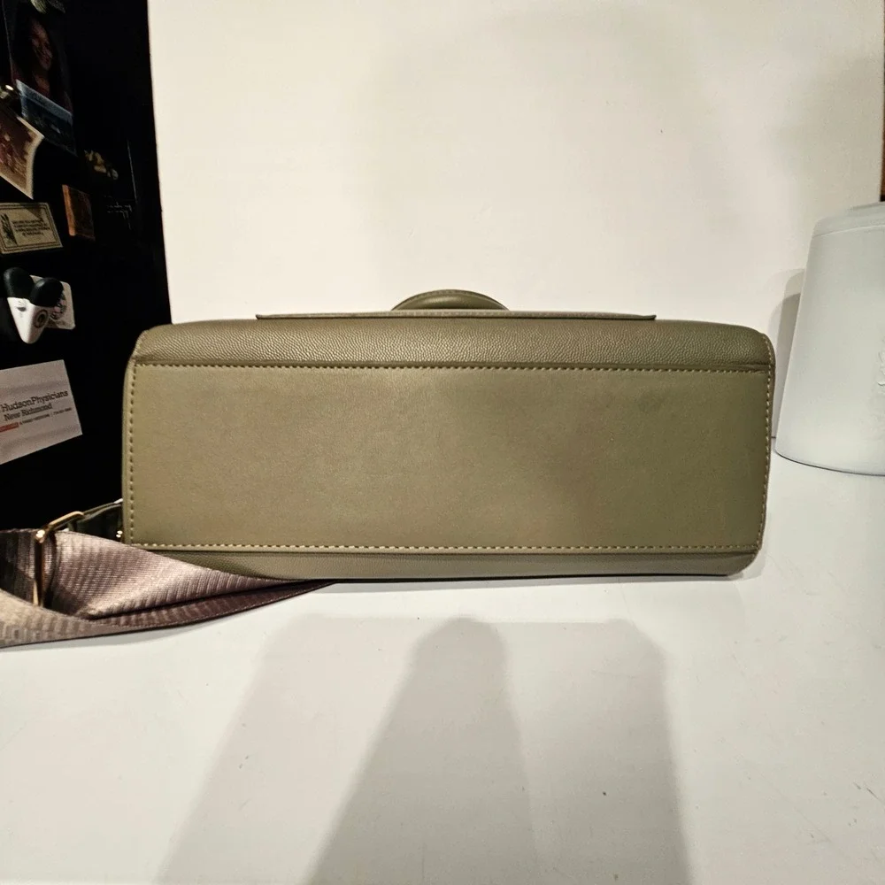 Steve Madden Satchel Bag‎ Olive Green Pebbled Crossbody with Card Case